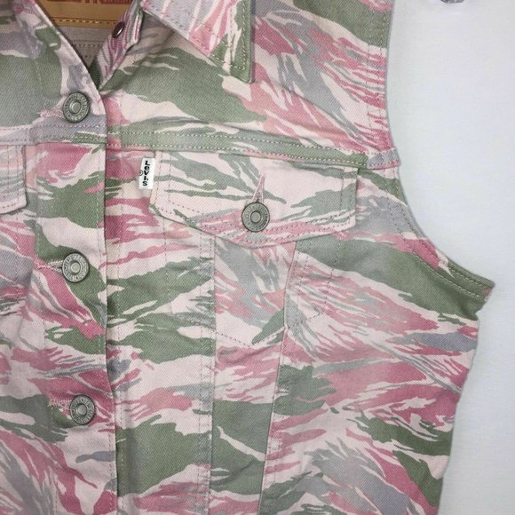 Levi's Strauss & Co M Camo Denim Vest Button Front - Picture 3 of 12